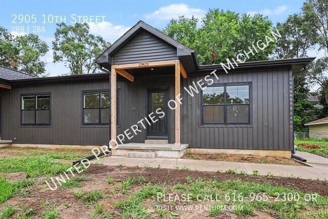 Building Photo - 2905 10th St