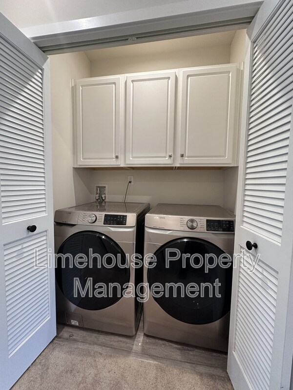 Building Photo - 1738 Foremast Loop