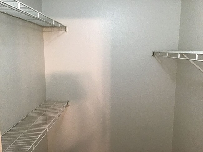 Building Photo - 1017 S Hiawassee Rd