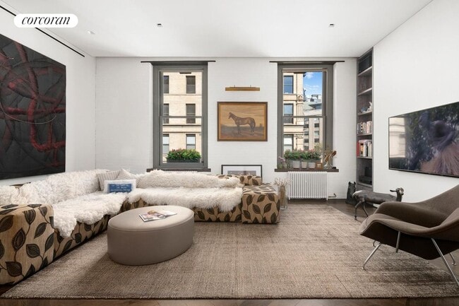 Primary Photo - 131 Watts St