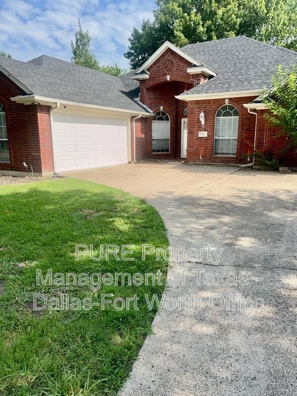 Building Photo - 3507 Blue Forest Dr