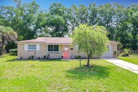 Building Photo - 2829 Goldenrod Cir E