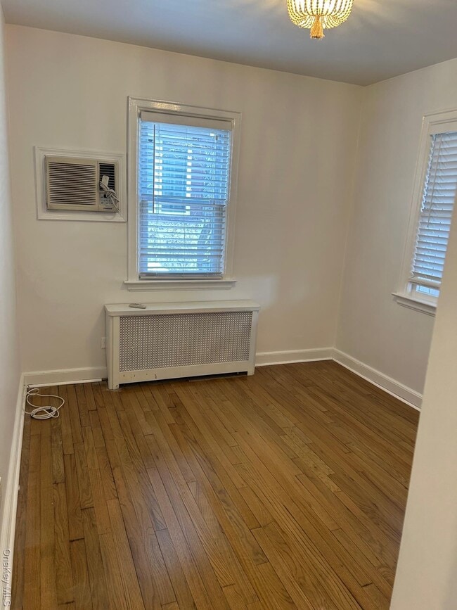 Building Photo - 13 Prospect St