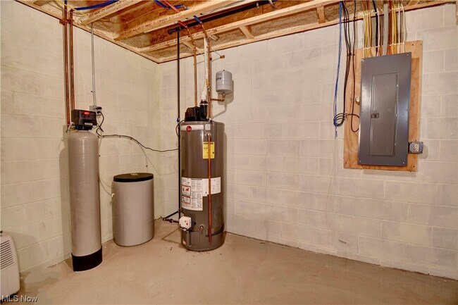 Building Photo - 2779 Cove