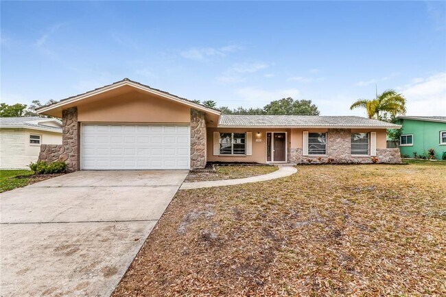 Primary Photo - 1352 Ranchwood Dr