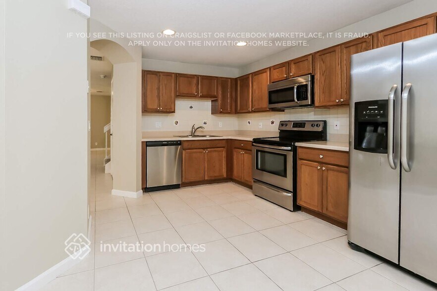 Building Photo - 6100 Sugar Loaf Ln