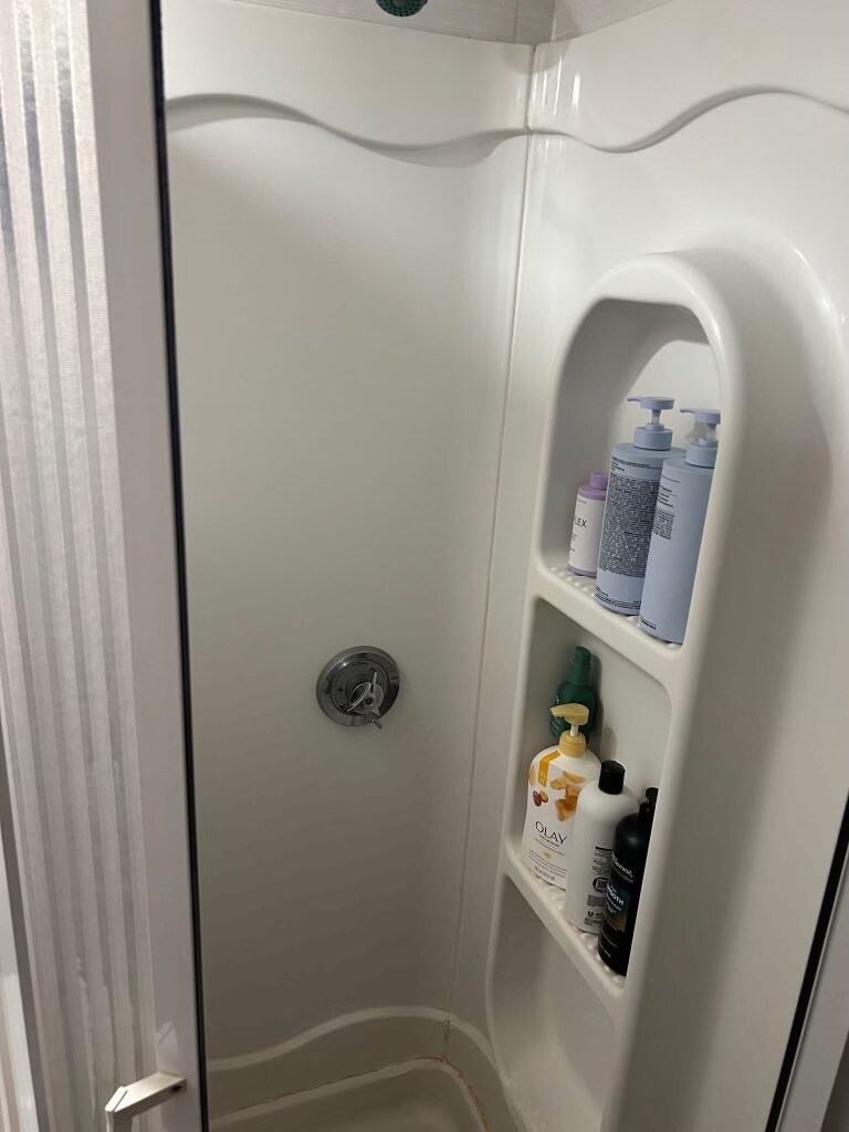 Building Photo - 7 Denby Rd