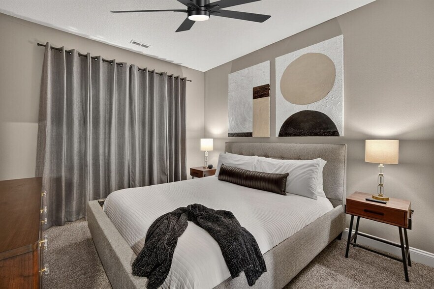 Building Photo - 8350 Cascade Ave