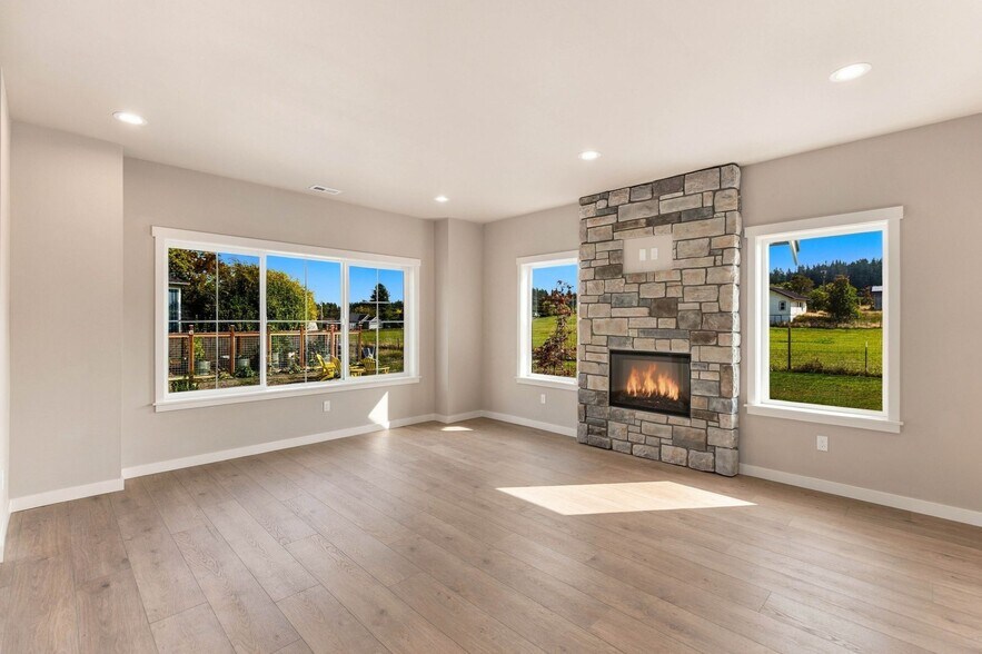 Livingroom - 695 3rd Street
