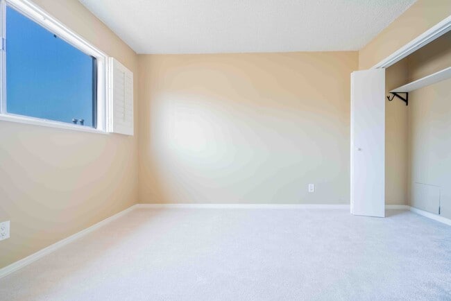 Guest bedroom - 11871 Idaho Ave