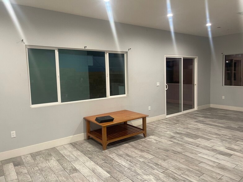 Building Photo - 12662 Bradley Ave