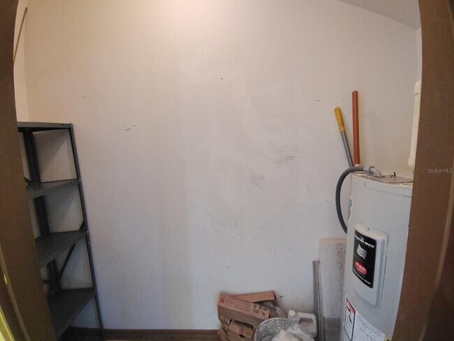 Building Photo - 453 Prestwick Pl