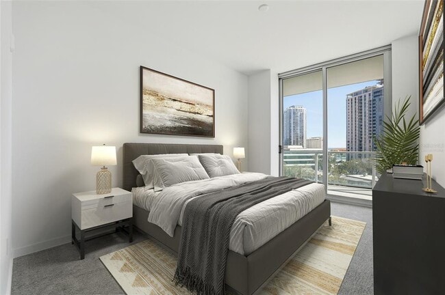 Building Photo - 400 Central Ave