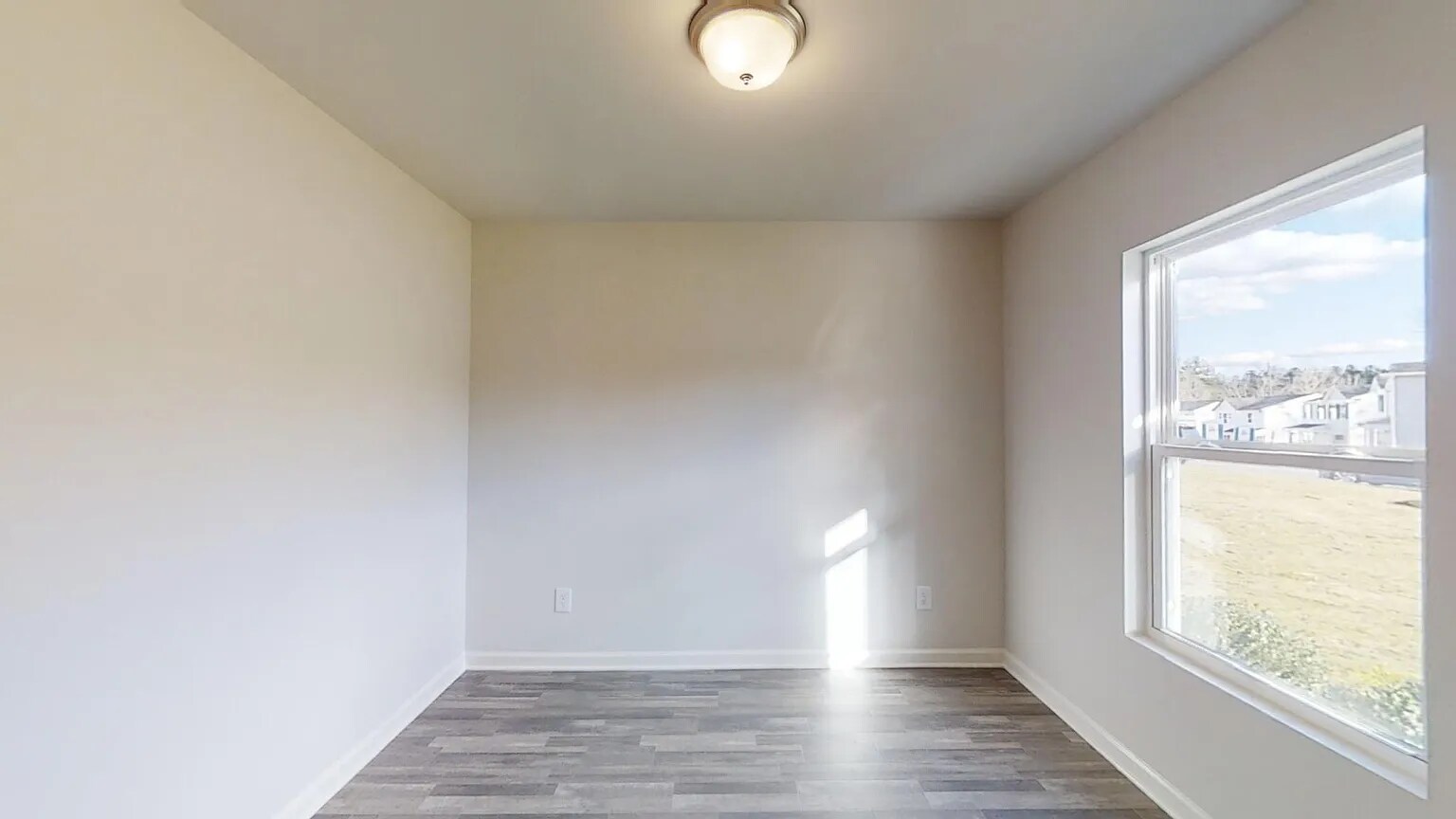 Building Photo - 1516 Tamarino Dr