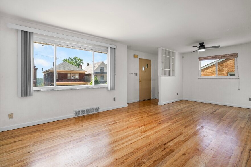 Building Photo - 235 McKinley St