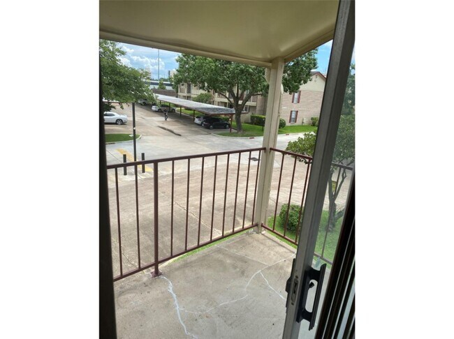 Building Photo - 2120 El Paseo St