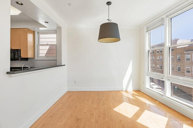 Building Photo - 1438 Filbert St