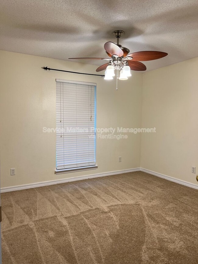 Building Photo - 6875 Cedar Ridge Cir