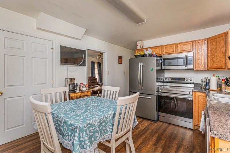 Building Photo - 1708 Ivy Cliffs Ct