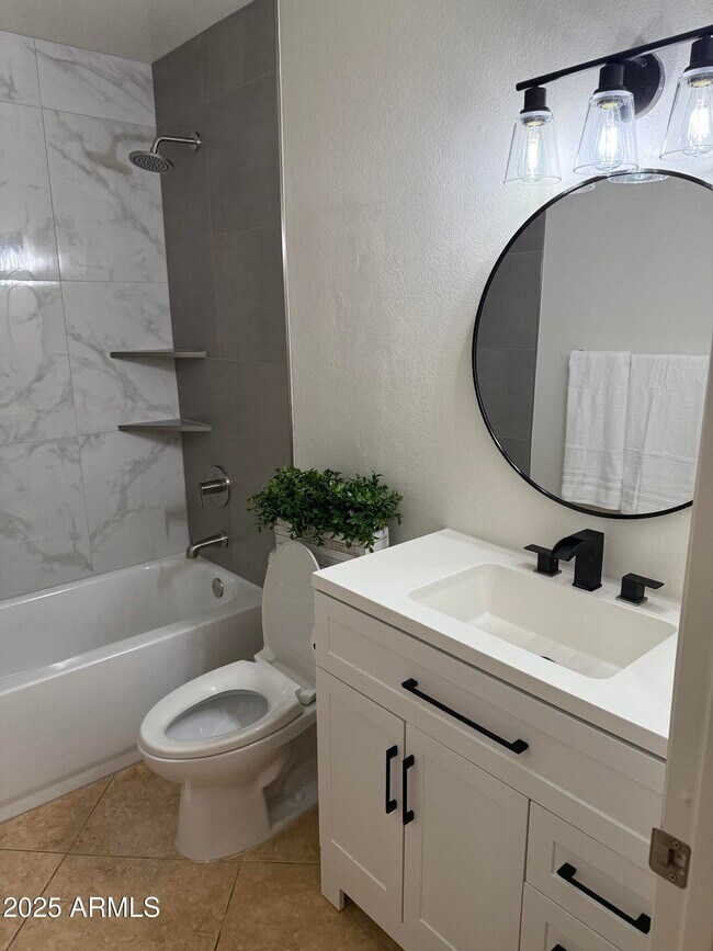 Building Photo - 9355 N 91st St