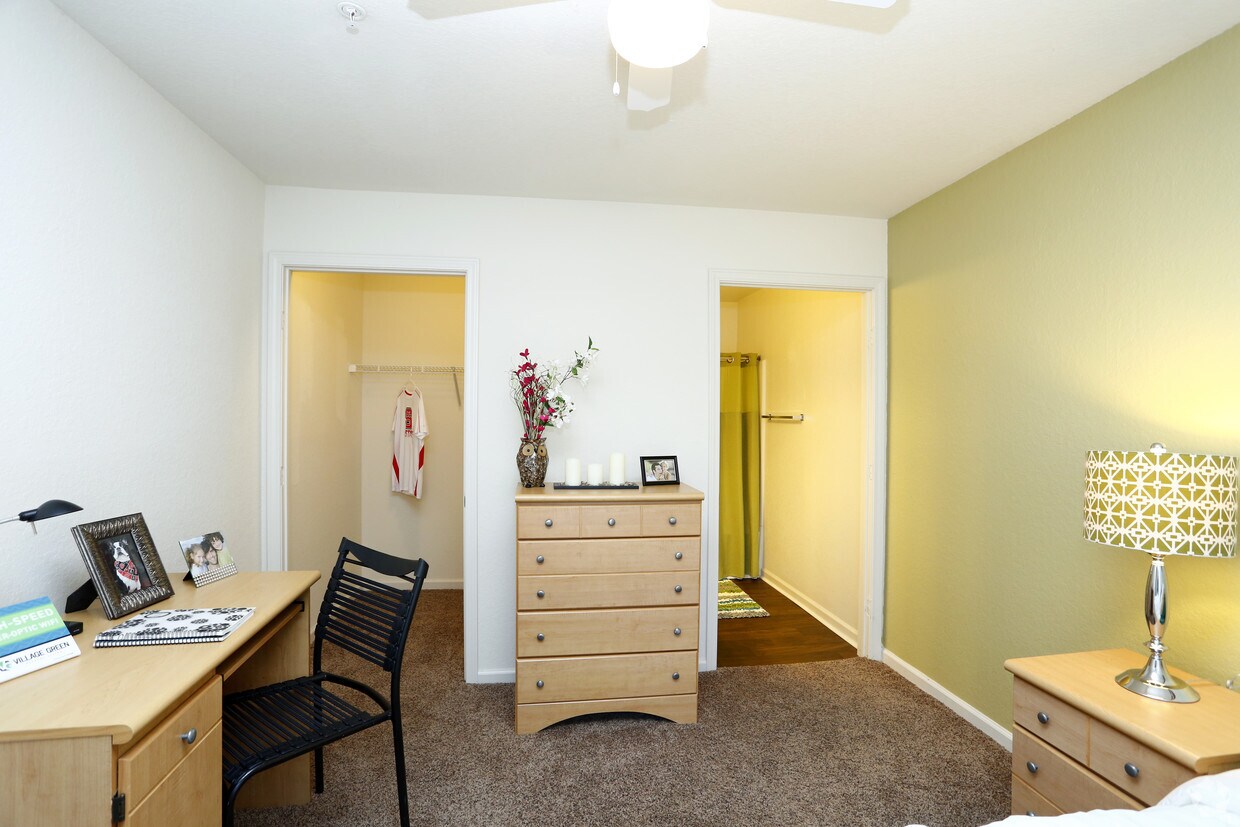 Village Green Student Housing Raleigh