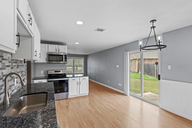 Building Photo - 112 Briarwood Ct