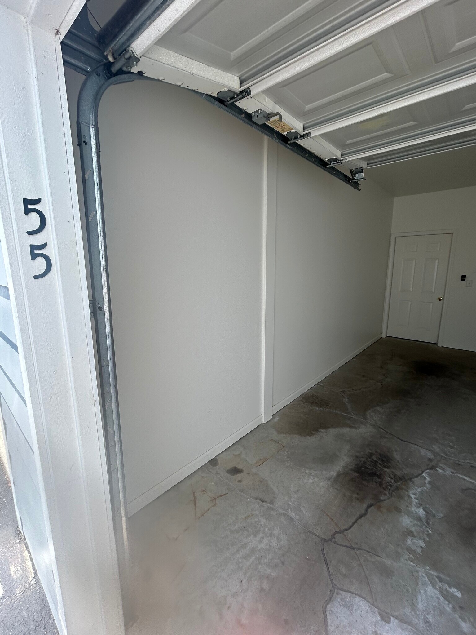 Garage - 12833 Tradd St
