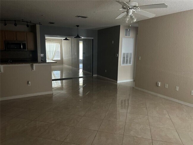 Building Photo - 2770 Coastal Bay Dr