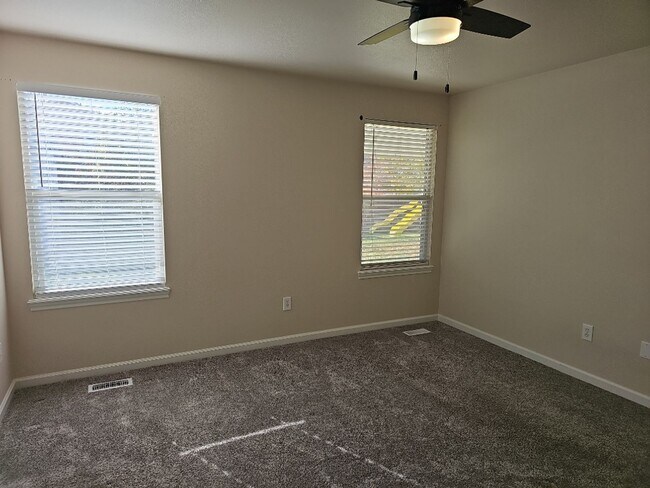 Building Photo - Cute Nampa home in one of  the most desirable neighborhoods. Fabulous location. 7159 E. Hampton.