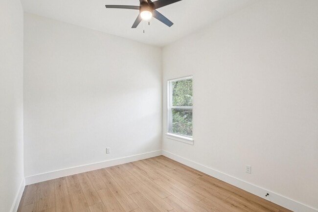 Building Photo - 1626 Stoneman St