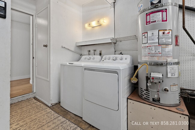 Building Photo - 8313 Hydra Ln