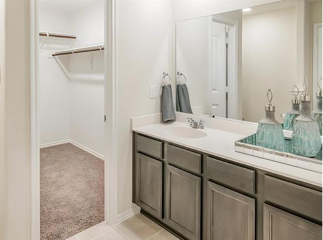 Building Photo - 1810 Aslynn Cir