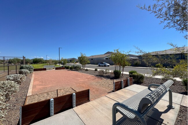 Building Photo - 18236 Avenida del Sol W
