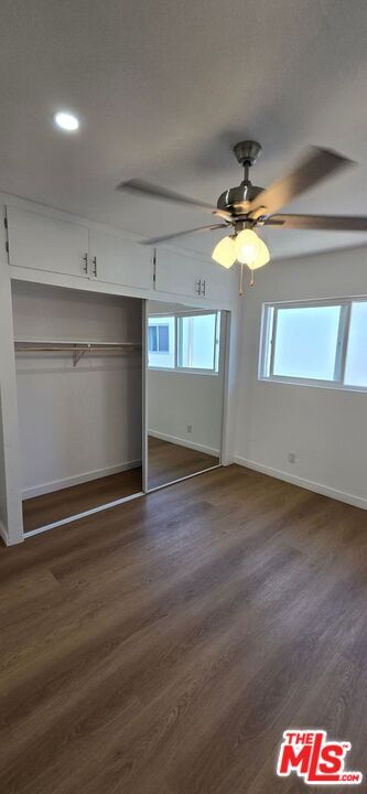 Building Photo - 1308 N Poinsettia Pl