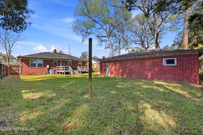 Building Photo - 813 Old Hickory Rd