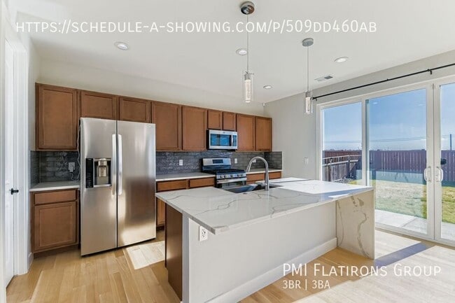 Building Photo - 5372 Warrior St