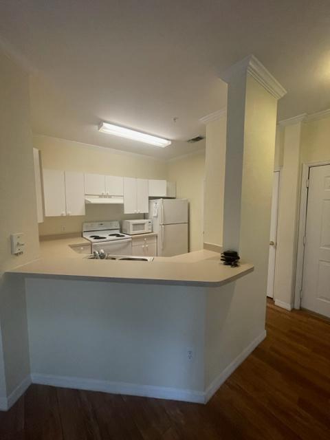 Building Photo - 3725 Conroy Rd