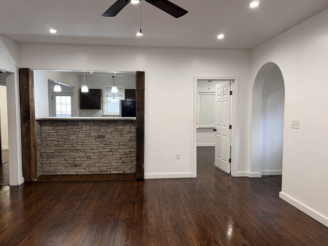 Bar from living room view - 433 N Cypress St