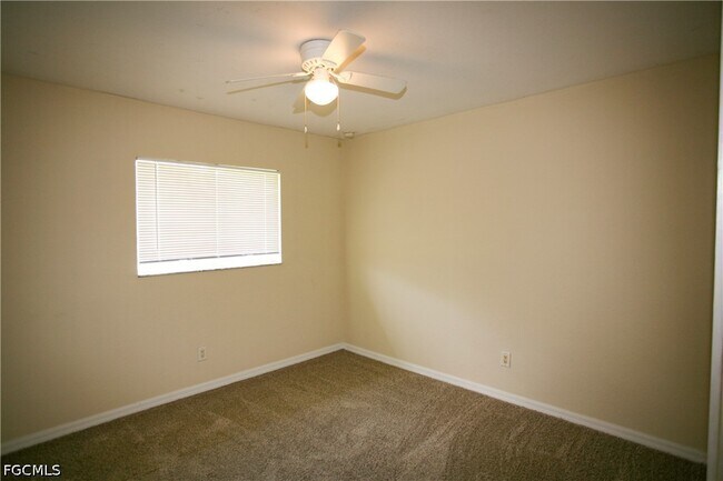 Building Photo - 4614 25th St SW