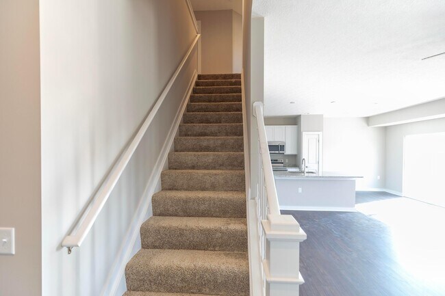 Building Photo - 297 Lenell Lp