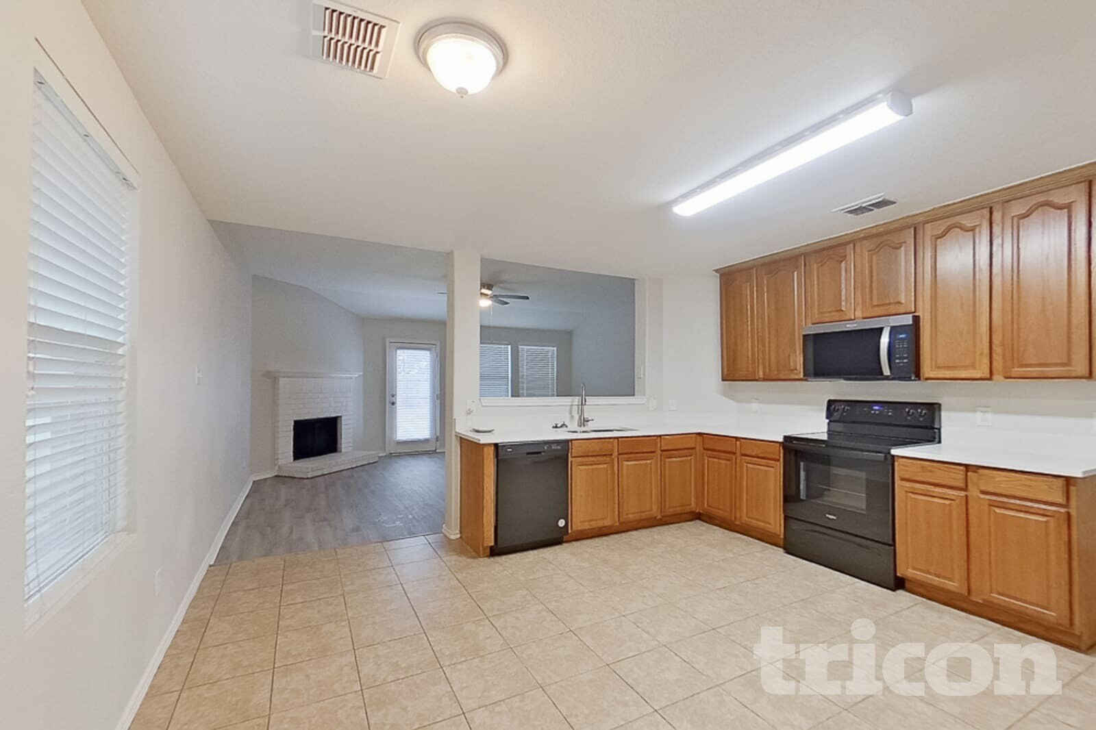 Building Photo - 1242 Yukon Dr