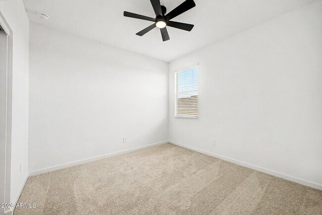 Building Photo - 15803 W Cottontail Ln