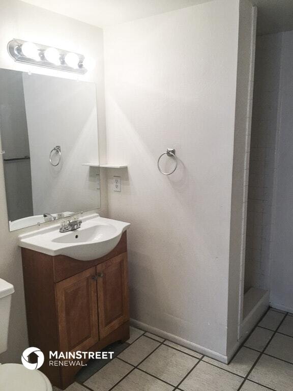 Building Photo - 3434 E Polk St