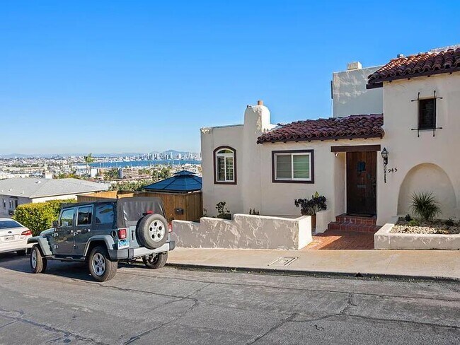 Building Photo - 945 Harbor View Dr