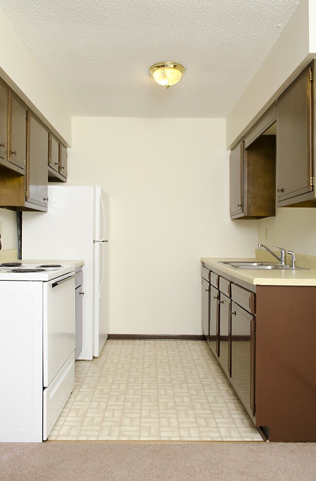 Kitchen - Sunnyridge Apartments
