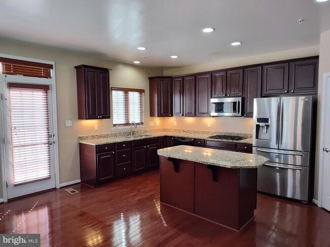 Building Photo - 1022 Ironwood Ln