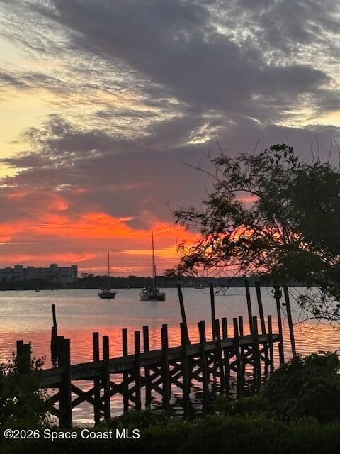 Building Photo - 102 Riverside Dr