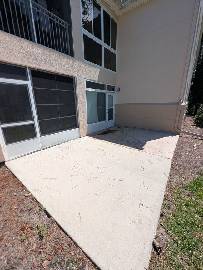 Building Photo - Located in St Augustine Shores, this 2 bed...