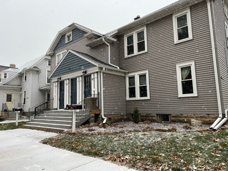 Primary Photo - 118 E Franklin St