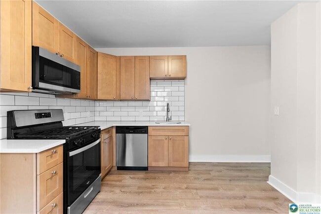 Building Photo - 821 Jackson St